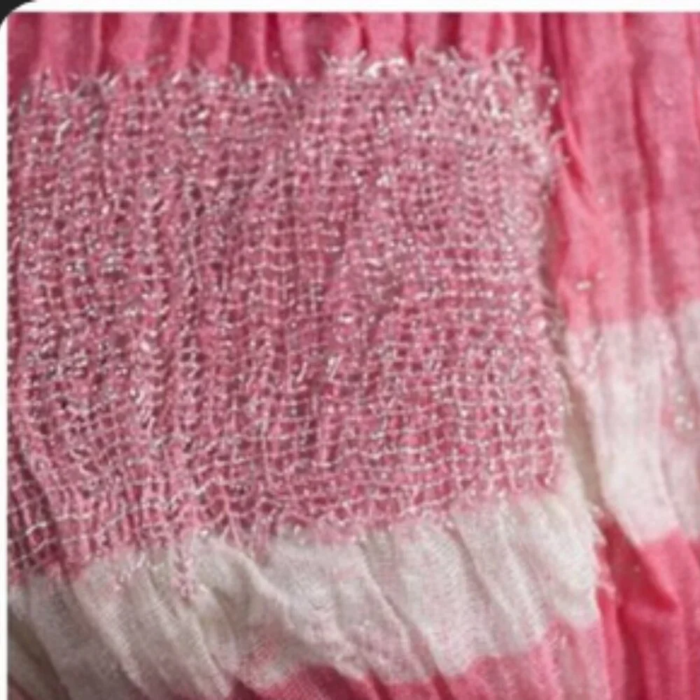 💗 Vintage Pink & White Crinkle Scarf with Silver Metallic Thread | Playful